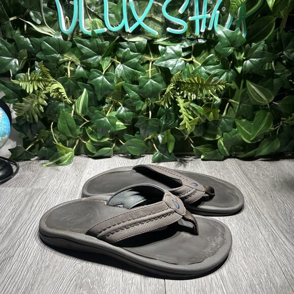 OluKai Hokua Sandals Mens Size 9 Shoes Slip On Thong Flip Flop Beach Dark Brown